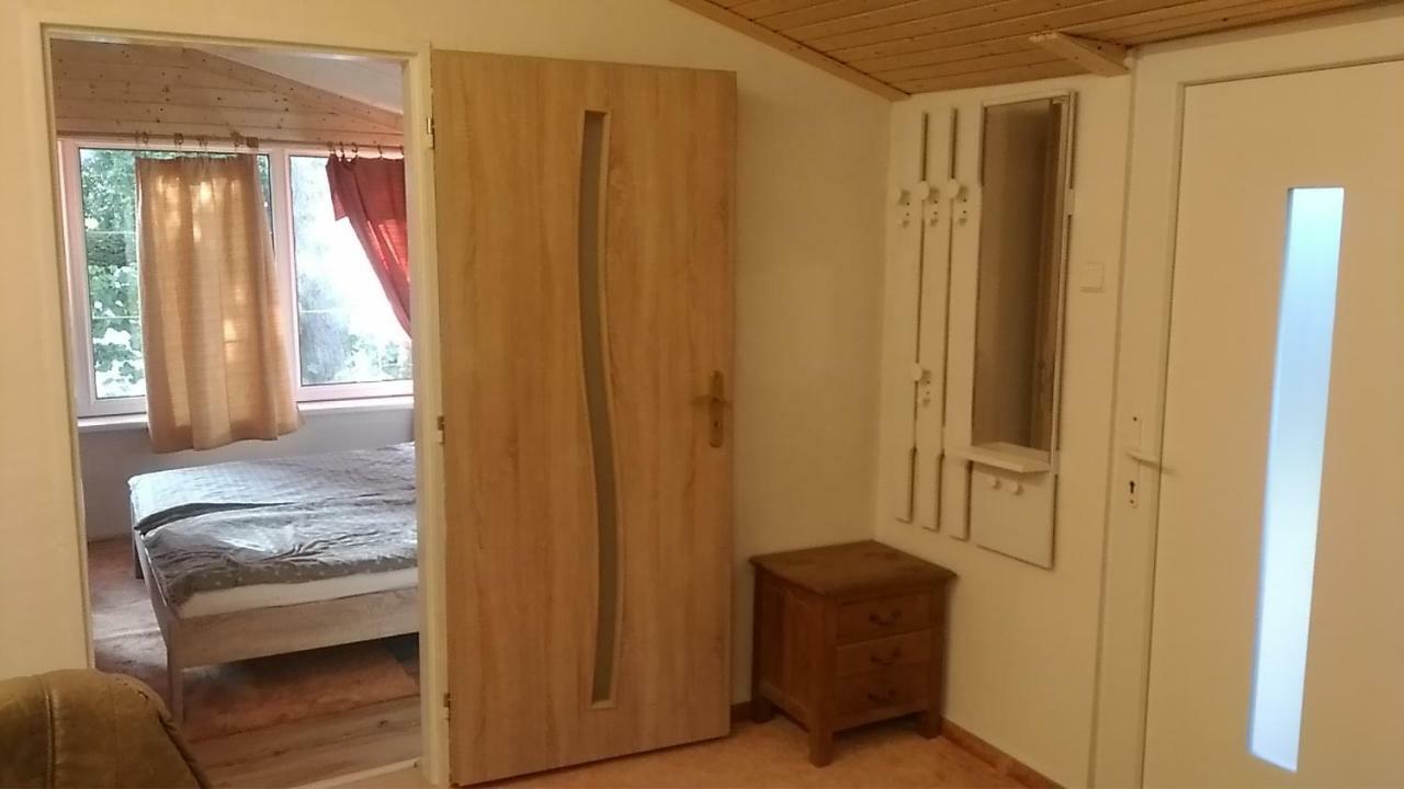 Suita U Toma Vestec  Extérieur photo